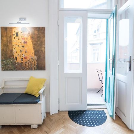 Newsunny Apartment At The Budacastle Budapest Extérieur photo