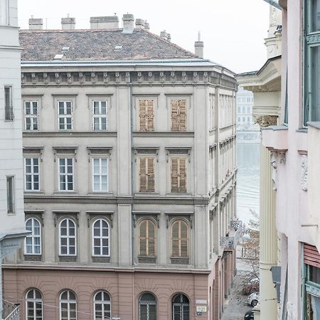 Newsunny Apartment At The Budacastle Budapest Extérieur photo