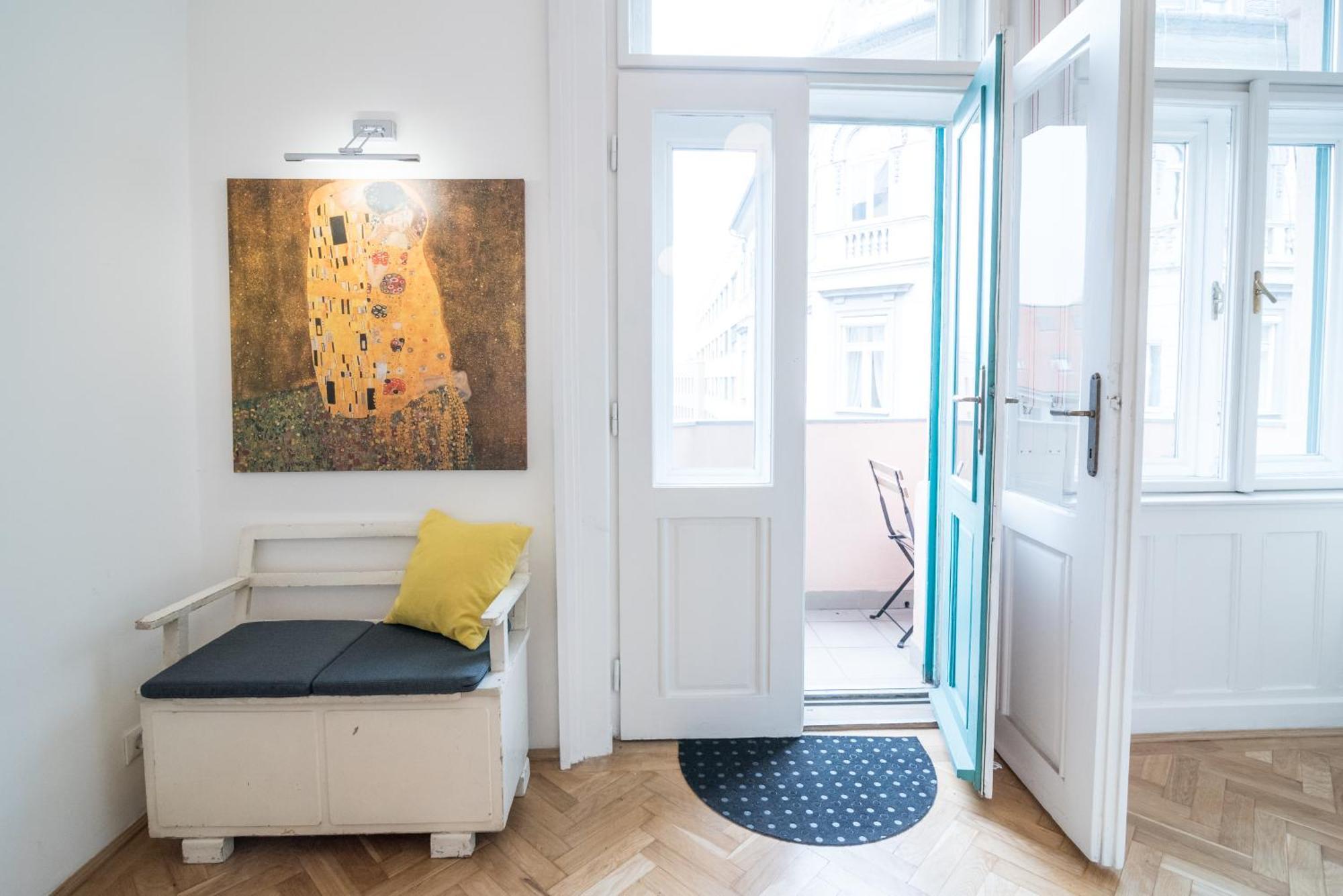Newsunny Apartment At The Budacastle Budapest Extérieur photo